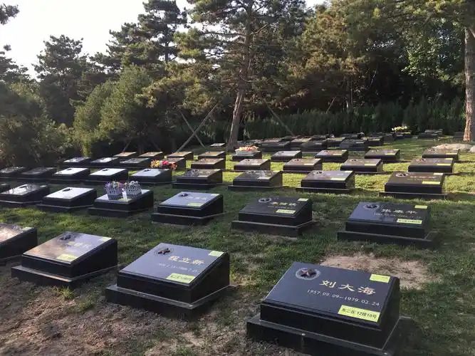 八宝山革命公墓新建的烈士纪念园
