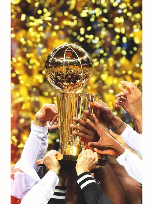 从而大比分4-2拿下21-22赛季的nba总冠军!