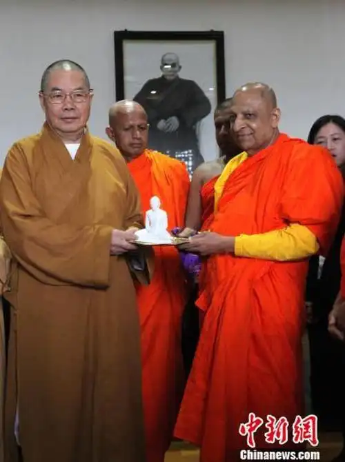 斯里兰卡暹罗派僧王苏曼格勒到访广东南华寺礼拜六祖