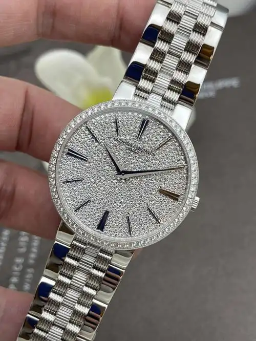 江诗丹顿传承白金满天星超有性价比