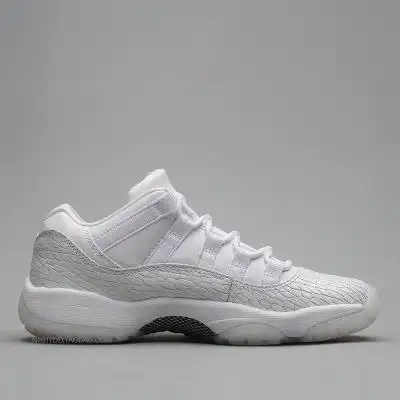 牛哄哄 air jordan 11 low gs aj11 纯白 低帮爆裂纹 897331-100