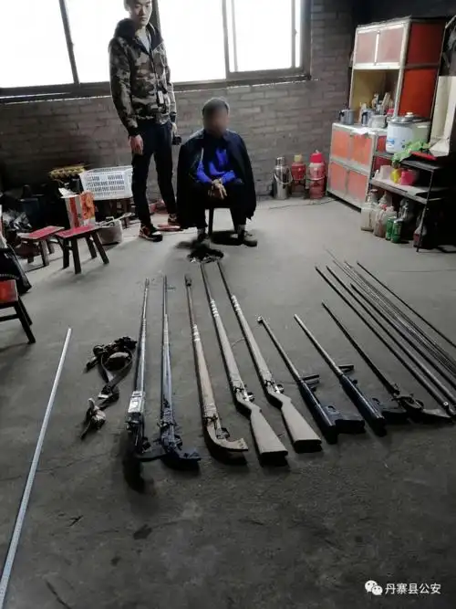 丹寨公安破获 1 起非法制造火药枪案,端掉 1 个造枪窝点