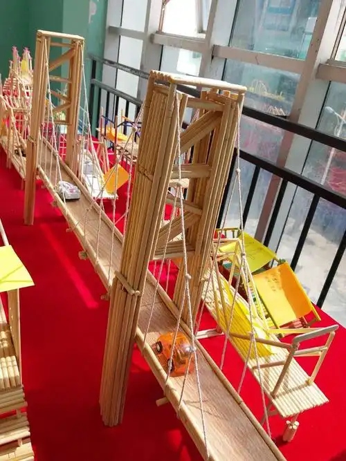 陵水县民族中学高二年级"通用技术手工作品展---桥"