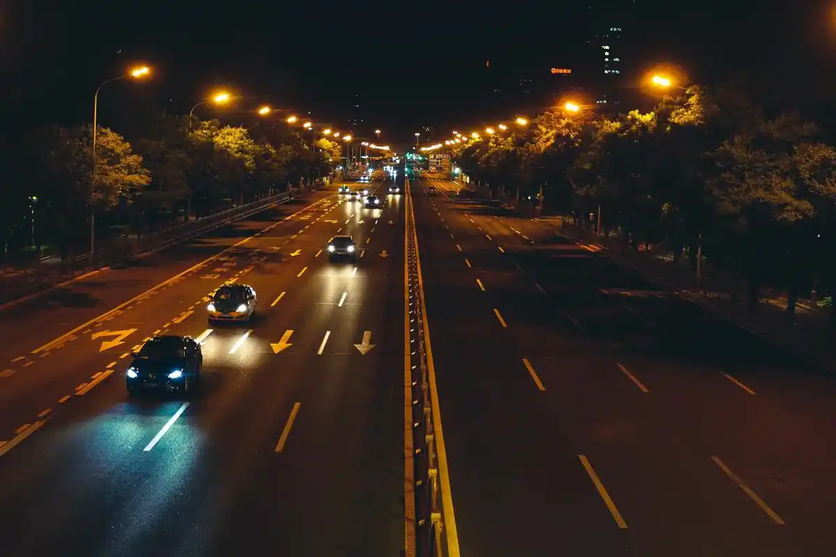 北京夜景#街头摄影 #城市的夜晚 - 抖音