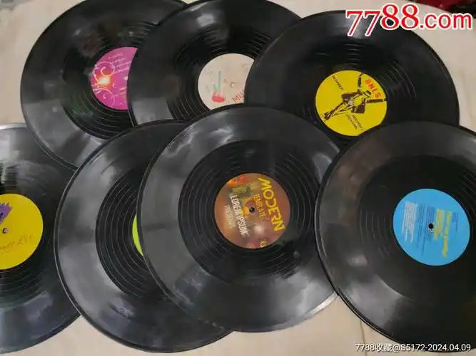 7788收藏__收藏热线>首页>拍卖>老唱片/胶片>大黑胶唱片7本_价格8元