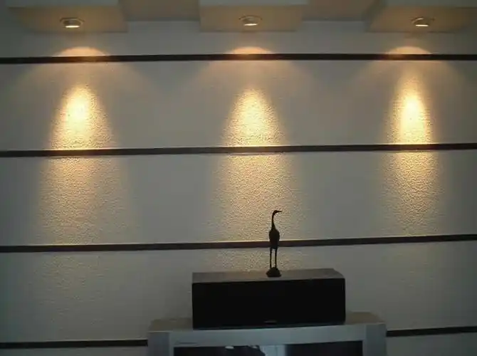 室内涂料 > 墙壁硅藻泥品牌_墙壁硅藻泥一遍喷涂完后,用手触摸墙面不