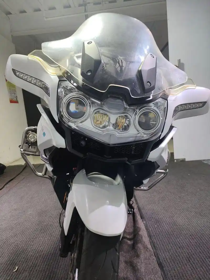 春风国宾650gt–r 【车辆型号】:春风国宾650 【车辆号牌】:京b(公户)