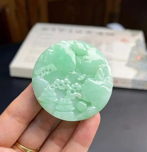 翡翠满绿山水牌