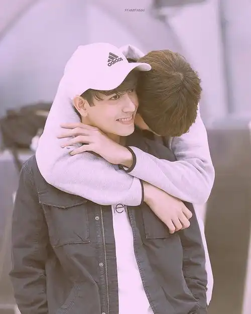 192×174 18cm的绝美身高差 ,踮脚搂脖,埋头颈肩,背后抱,抱大腿,关于