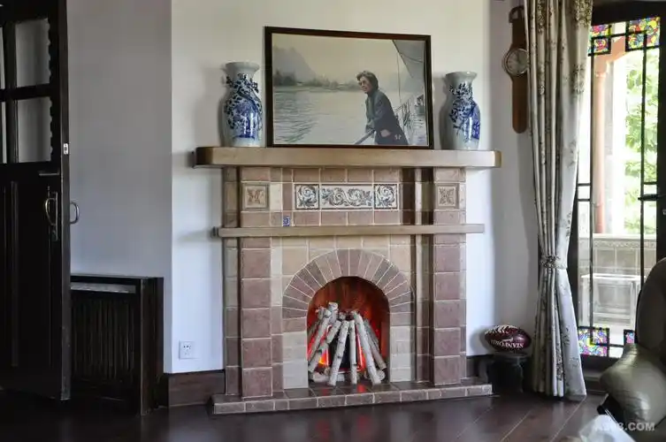 起居室壁炉
