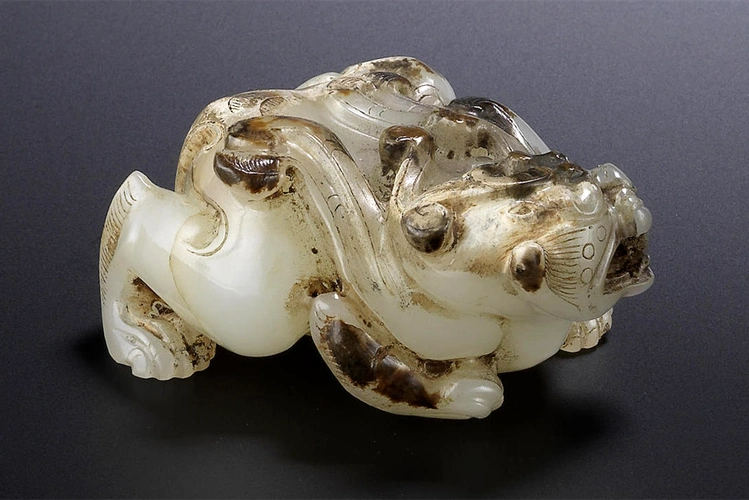 香港邦瀚斯拍出的23件汉代古玉