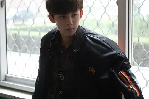 主题:三石风度,今天沙海又更新了,欢迎关心三石颜的