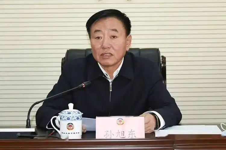 市政协召开十三届十七次常委会议 学习贯彻党的十九届六中全会精神