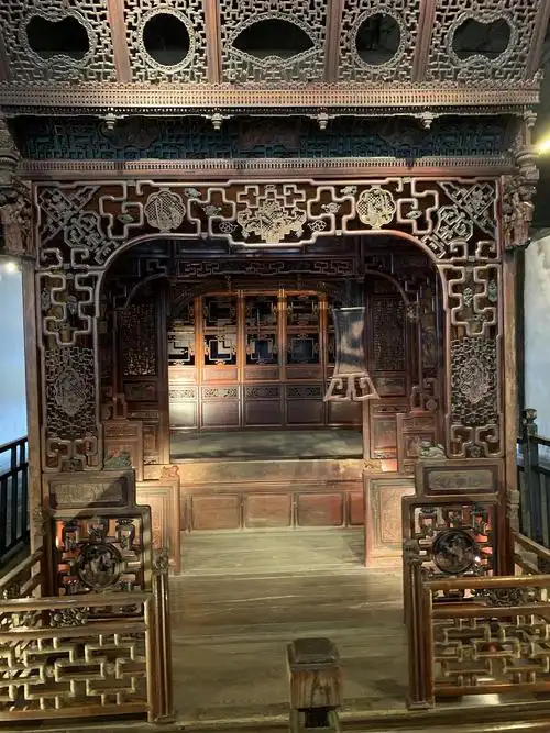 古代的豪华大床