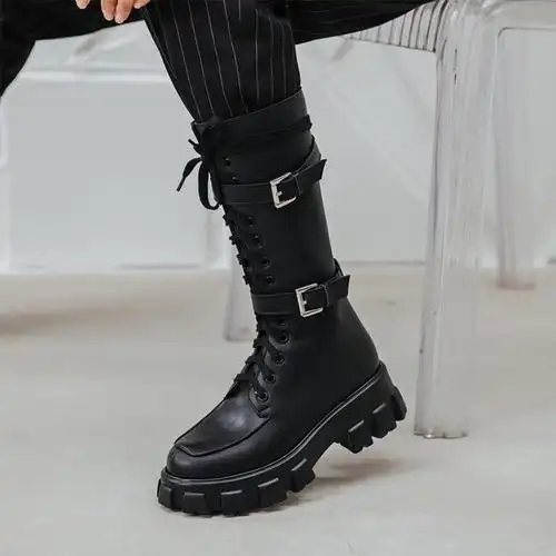 真皮长筒马丁靴女厚底机车靴战靴口袋钱包包高筒骑士靴帅气ins潮