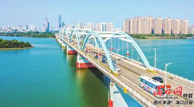 海南环岛旅游公路观光巴士开通推进玩法"上新"_海口网