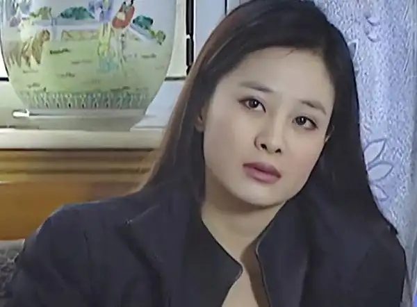 第一代岩女郎与蒋雯丽争视后被封杀后退圈的常远去哪了