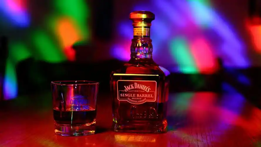 威士忌酒图片612