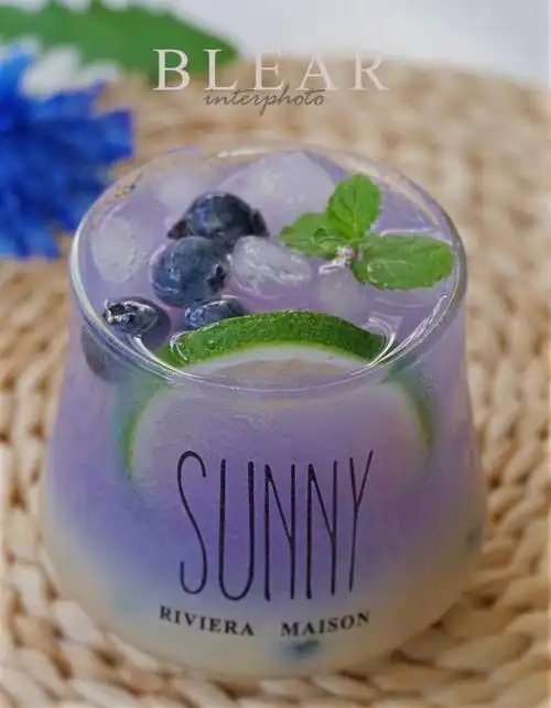 夏日撩人滋味#自制网红饮品～蓝莓益力多饮(2/6)