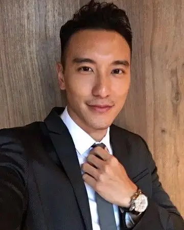 记者吕佳桦/台北报导 台湾第一帅王阳明和老婆蔡诗芸婚后仍闪光不断,3