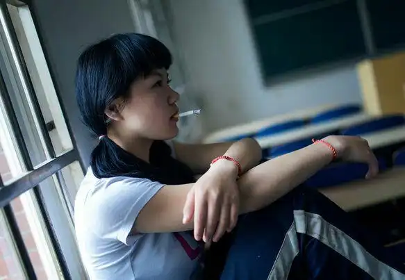 青春期——叛逆的后果是女孩子不能承受之痛!