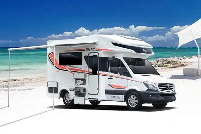 奔驰底盘高端c型房车,纯正的欧式范儿房车