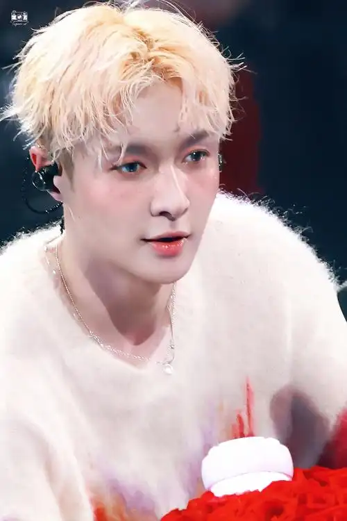 张艺兴[超话]##张艺兴2023大航海巡演