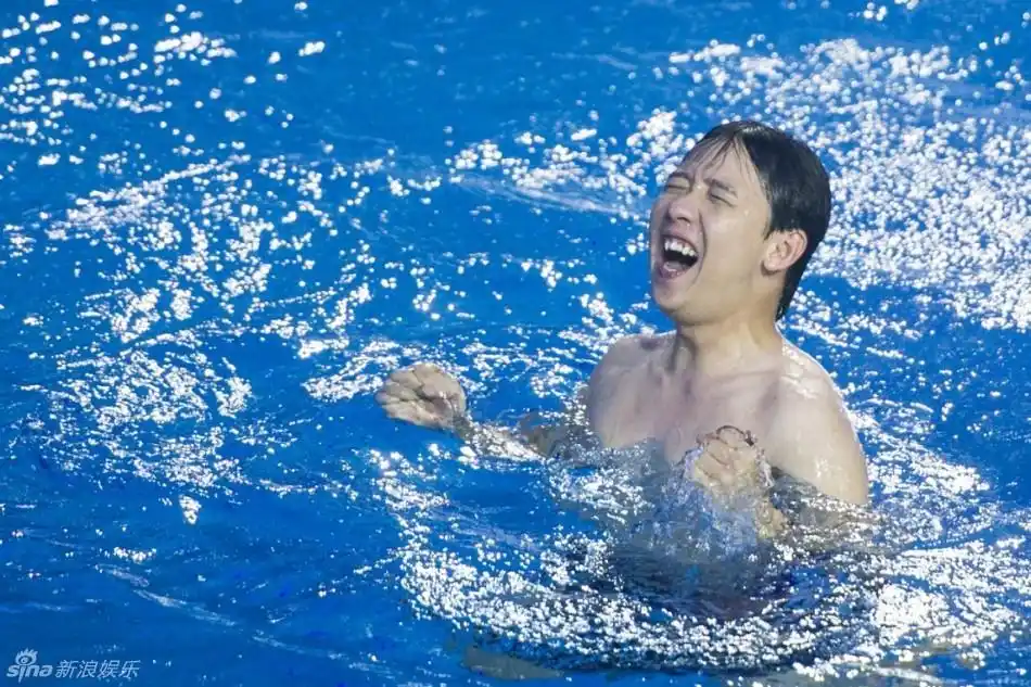 组图:《星跳水立方》第二期精彩瞬间_高清图集_新浪网