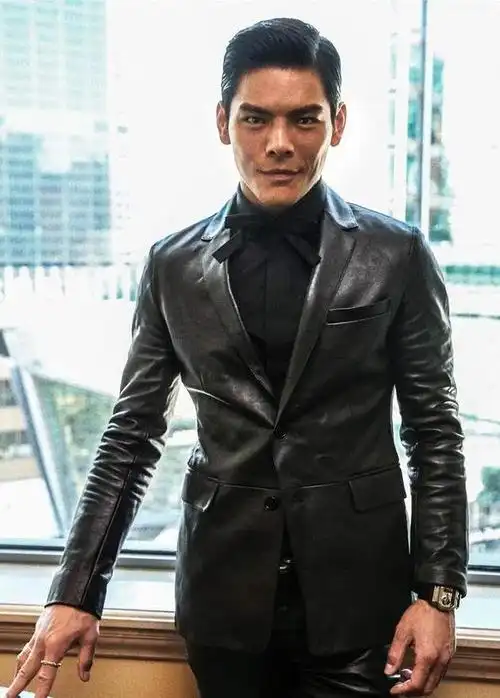 向华强3子女:向佐娶郭碧婷,向佑入狱,不被人知的女儿很不简单