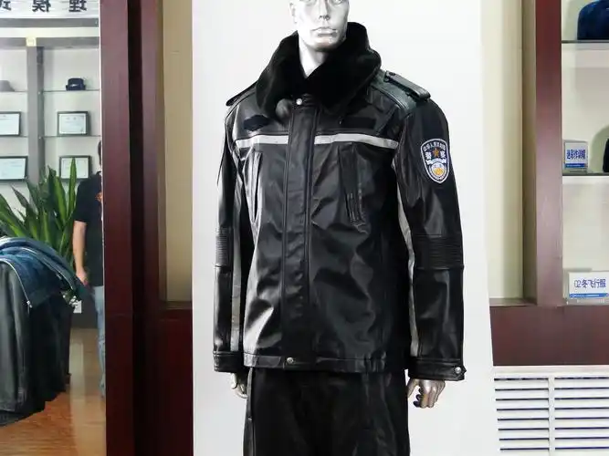 交巡警冬执勤皮夹克