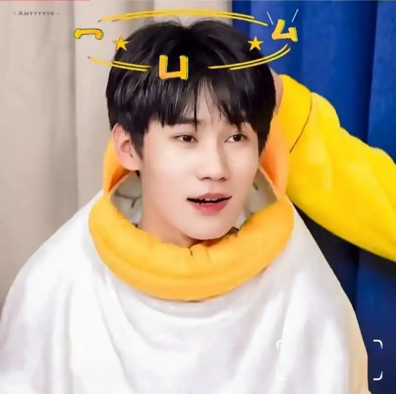 张真源可爱图片    小张张真是可爱到我了