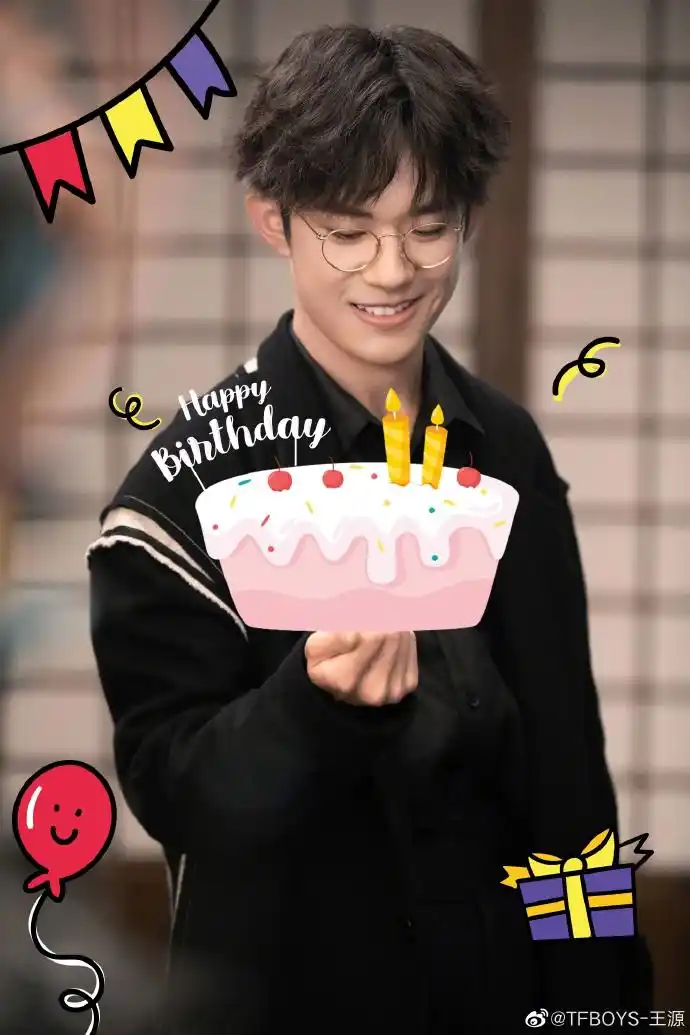 娱乐 > 正文11月28日是易烊千玺19岁的生日,王俊凯送上千玺吃火锅的