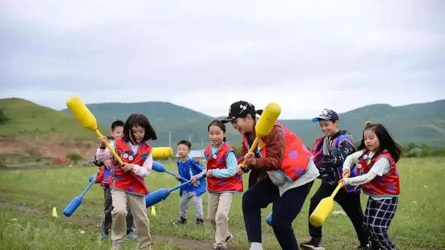 亲子活动山地自行车户外运动夏令营开始啦与小朋友们探索未知的世界