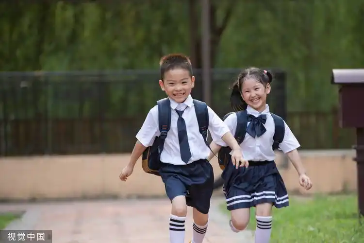 压力大学位挤当首批二孩上小学教育深读