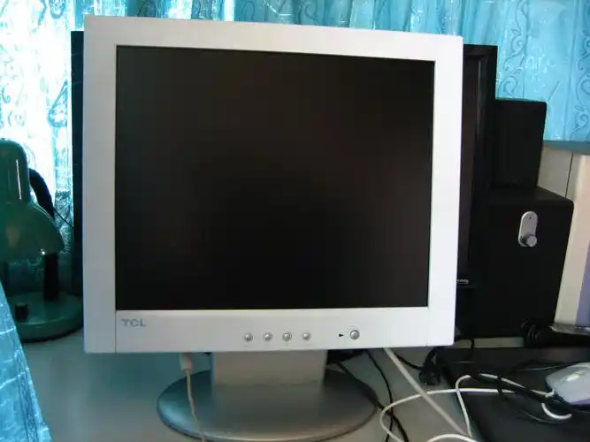 长虹21寸纯平彩电210元
