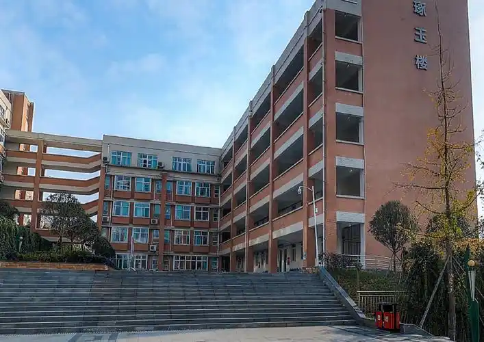 绵阳南山中学实验学校