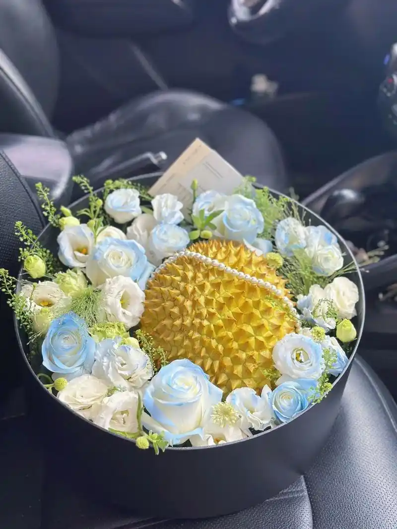 "莲"你一世 送给喜欢吃榴莲的宝儿水果鲜花礼盒 榴莲花盒 榴莲花束
