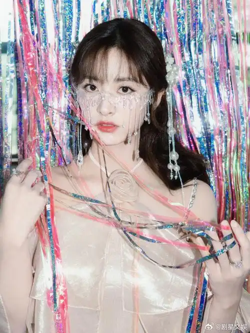 沈月 飘逸丝带写真