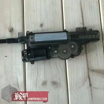 mp7水弹枪使用的直列波箱,可见外观平直,适合于短小枪型