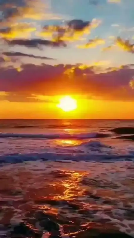 爱如晚霞渐晚渐浓暮色苍茫越黑越红海上的落日