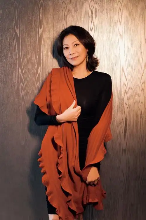 四川人艺话剧推销员之死今日开票著名演员岳红重磅加盟丨龙行龘龘中国