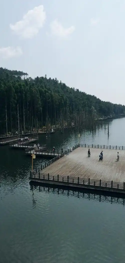 明月山月亮湖好玩吗,明月山月亮湖景点怎么样_点评_评价【携程攻略】