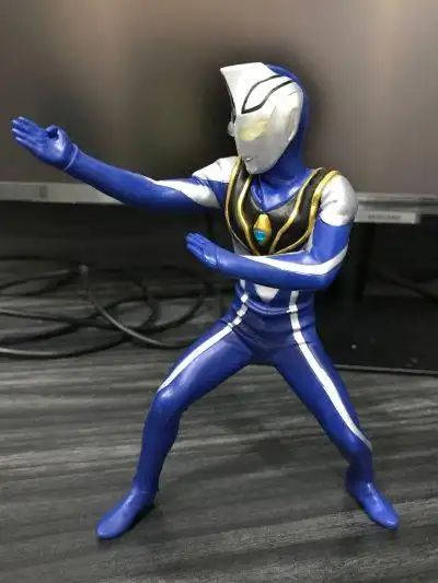 英雄勇像 盖亚奥特曼 阿古茹奥特曼 v2型 a款