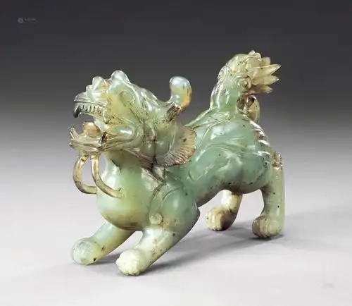 0121 清 玉雕麒麟摆件