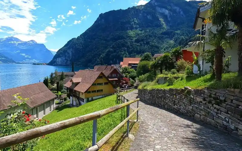 【4k】瑞士 美丽村庄 bauen