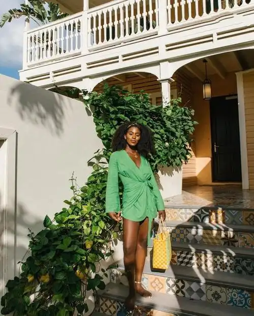 黑人小姐姐搭配真亮眼野性中自带轻奢感肤色不白又怎样