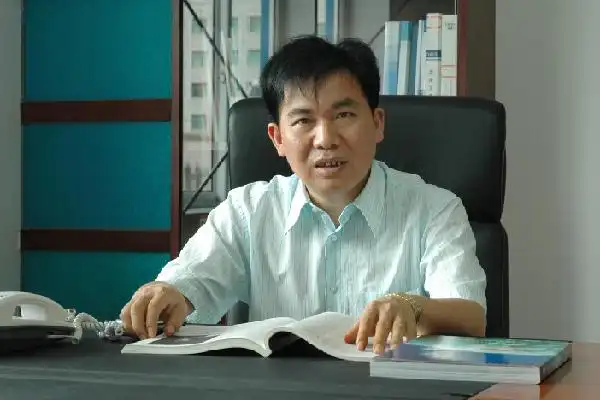 专访尹夏生:既是企业家也是慈善家