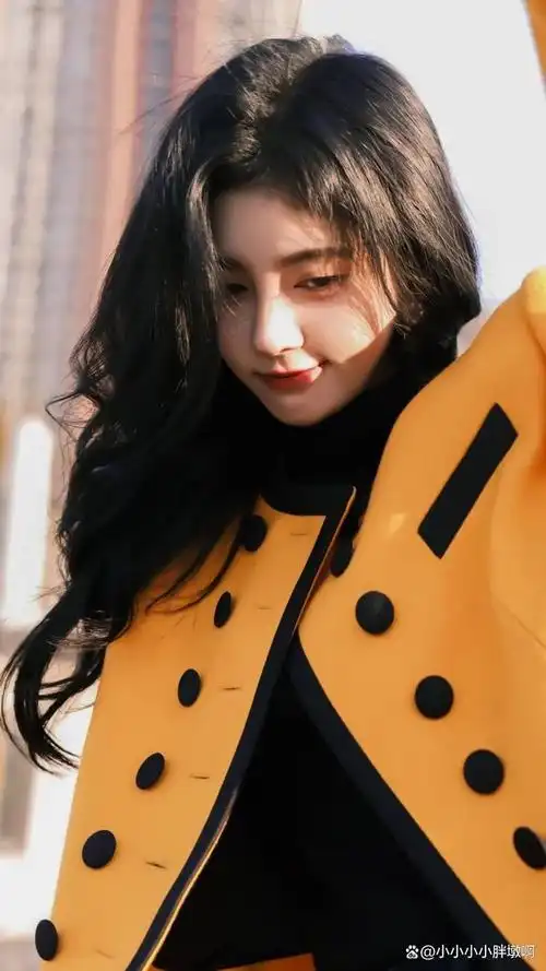 要说内娱谁更适合港风,鞠婧祎一定能排上名字.#百万创作者计划