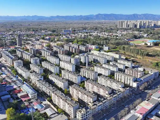 恢复重建后的涿州市双塔街道天桥街社区永济秀园小区.