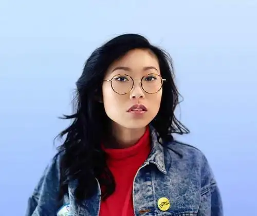 尚气女主黯然落泪无言控诉好莱坞正确退网是无奈之举